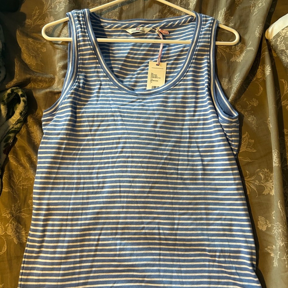 Vineyard Vines Women’’s tanktop